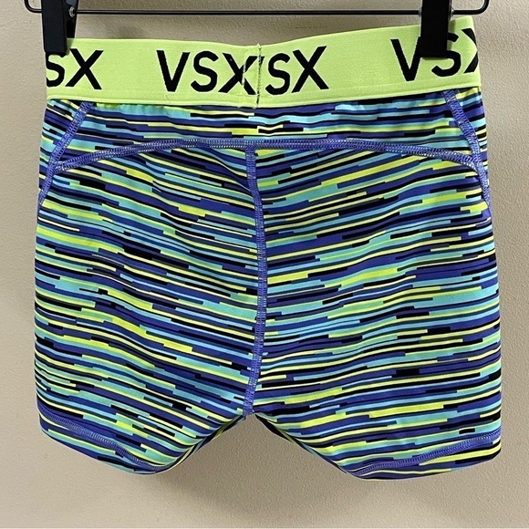 Victoria's Secret VSX Sport Womens Size XS Compression Shorts Medium Rise - Picture 2 of 5